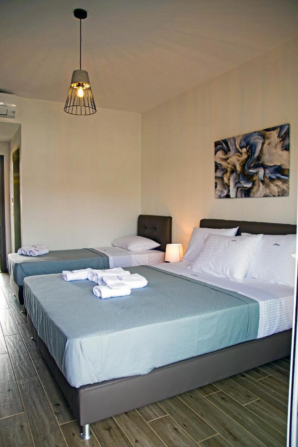 Aelia Luxury Apartments นิกิติ ภายนอก รูปภาพ