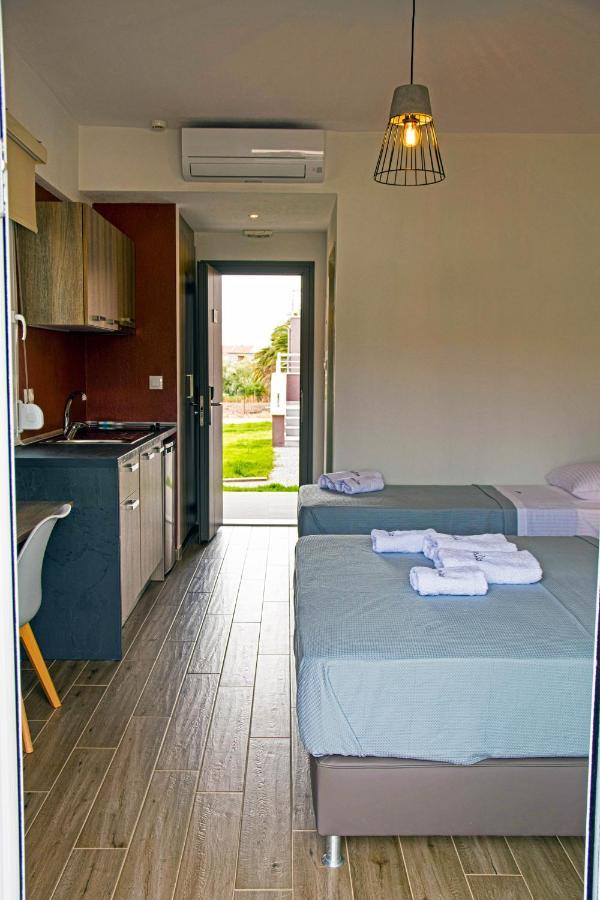 Aelia Luxury Apartments นิกิติ ภายนอก รูปภาพ